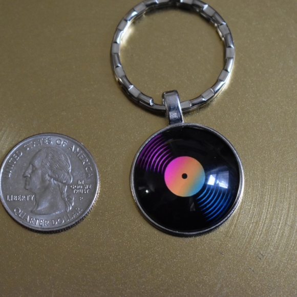Vinyl Keychain - Picture 8 of 12